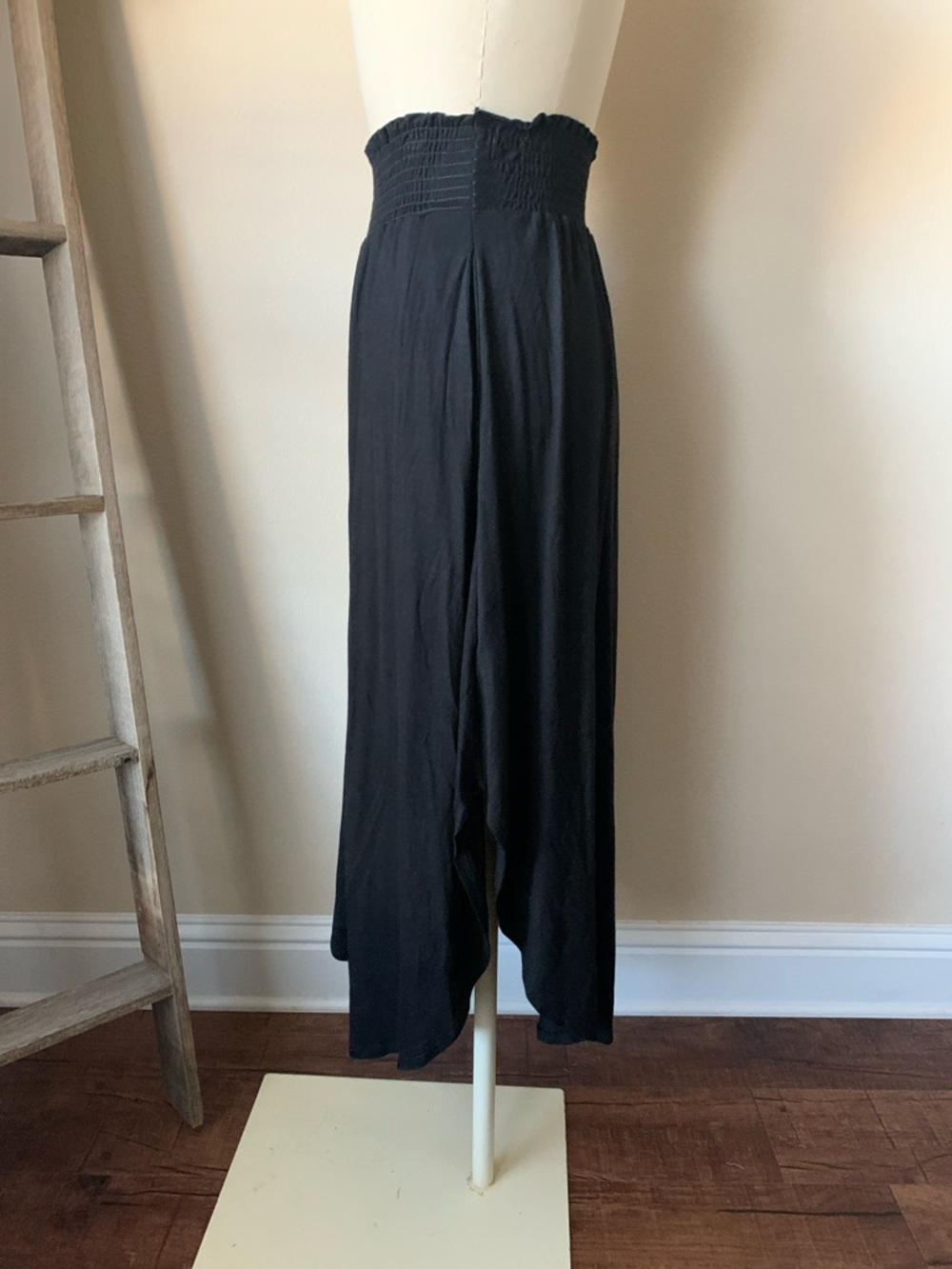ee:some black skirt - Picture 5 of 6